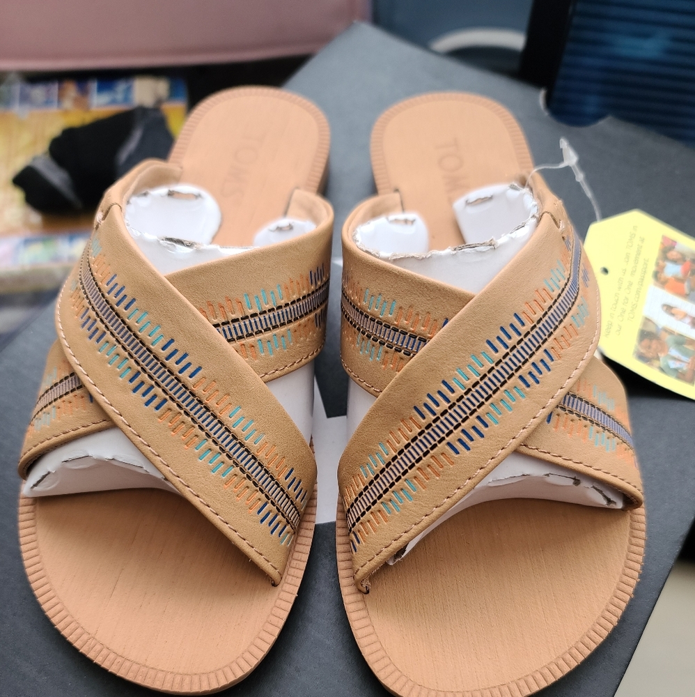Girls (YOUTH) Tom's Natural Sandals